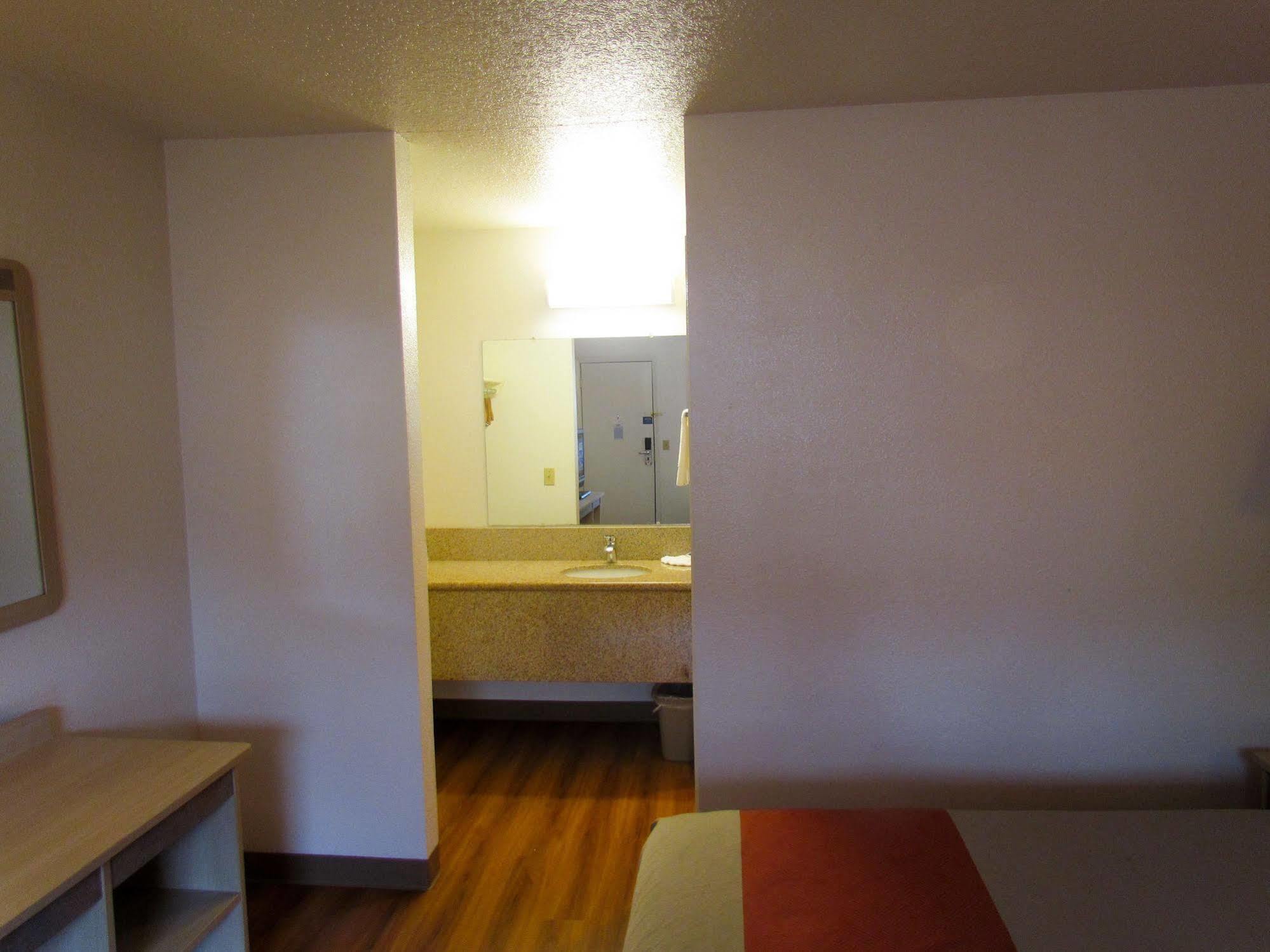 Motel 6-Vancouver, Wa Εξωτερικό φωτογραφία